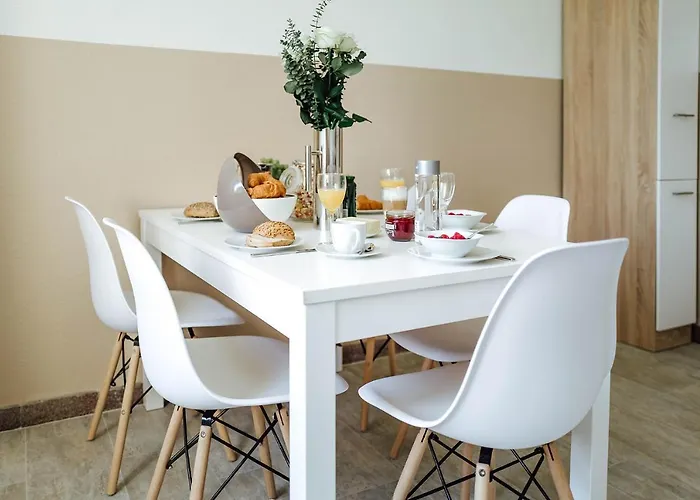 Gemuetliches Zimmer Direkt An Der Ta
